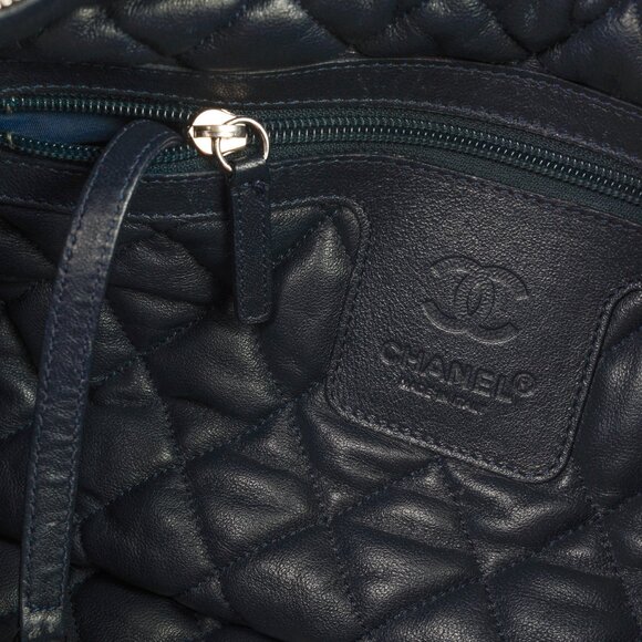 Chanel Silver & Navy Reversible Coco Cocoon Puffer Leather Large Tote Bag - Picture 12 of 12
